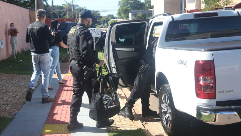 Em Campo Grande, foram cumpridos mandados de prisão e busca e apreensão