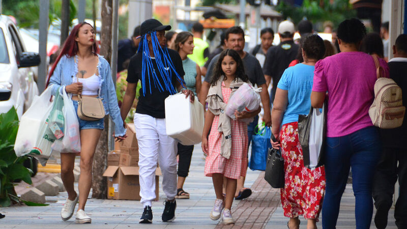 Pelo menos 68% das famílias da Capital possuem dívidas em aberto