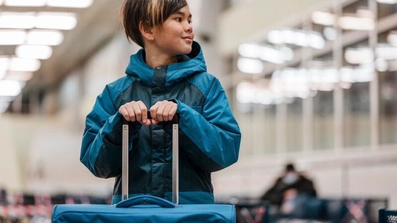 Documento é obrigatório para menores que viajam desacompanhados