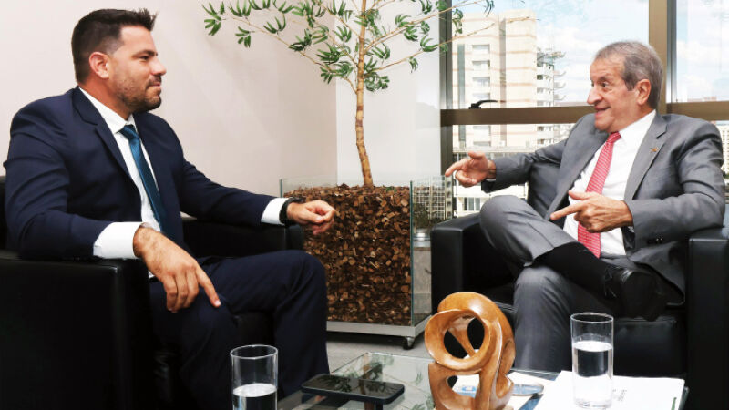 O ex-deputado Capitão Contar e o presidente nacional do PL, Valdemar Costa Neto, em Brasília (DF), durante reunião em novembro do ano passado