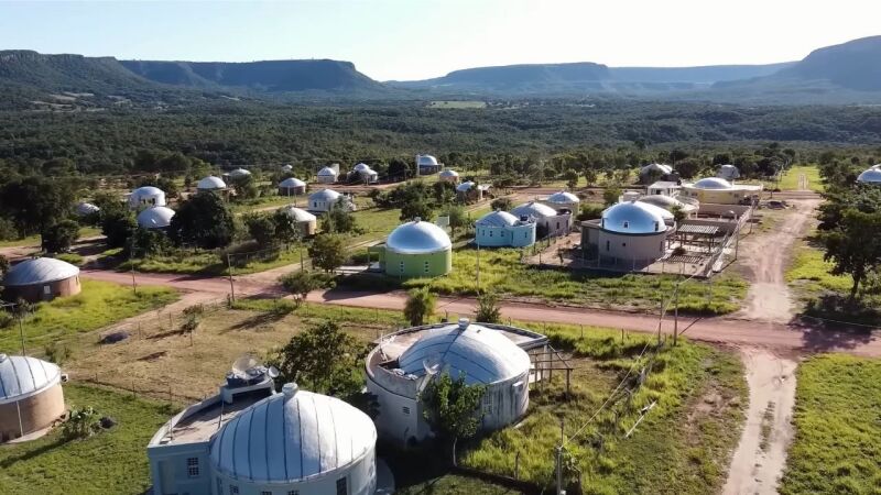 Fazenda Projeto Portal, que abriga a cidade de Zigurats, em Corguinho, foi alvo da maior multa do Ibama de 2025 em Mato Grosso do Sul