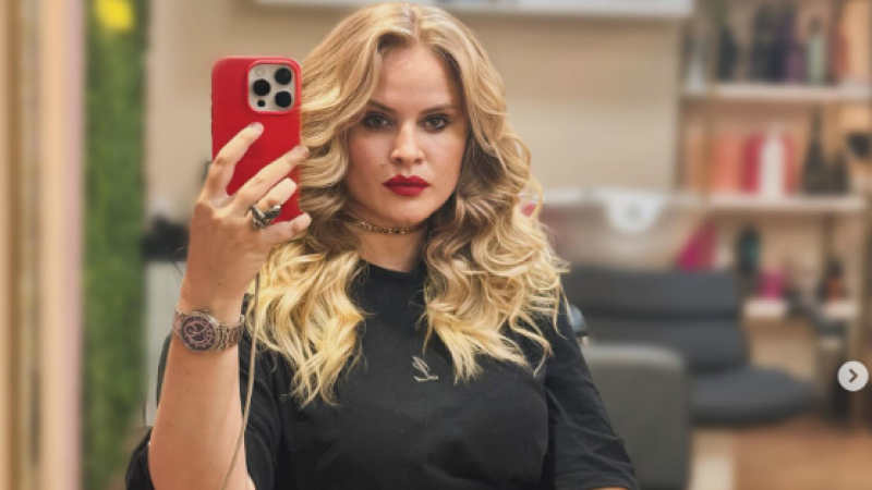 Daniele Santana Gomes é influenciadora e ex-professora da Rede Municipal