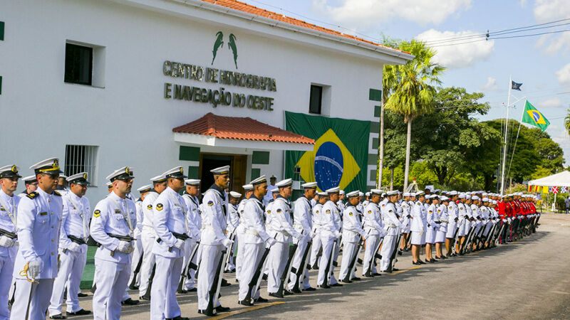 Militares da Marinha do Brasil no 6&ordm; Distrito Naval