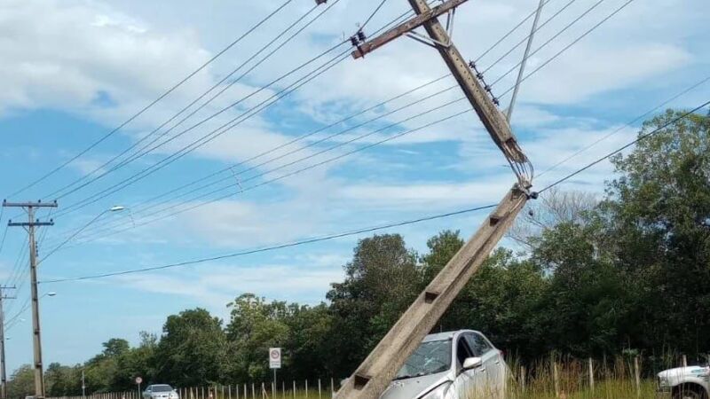 Acidentes derrubaram 117 postes no Estado