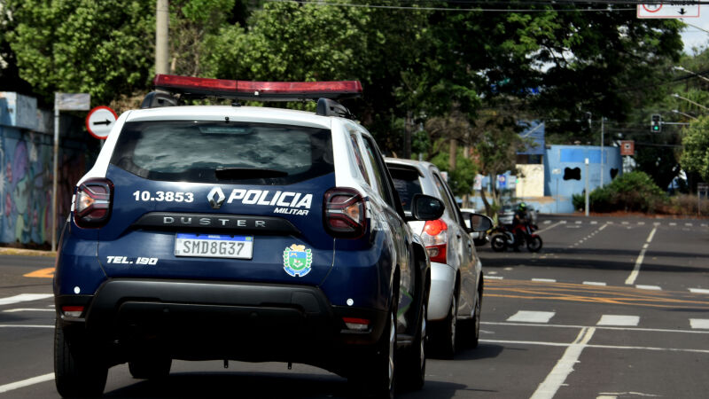 Viatura da PMMS em avenidas de Campo Grande