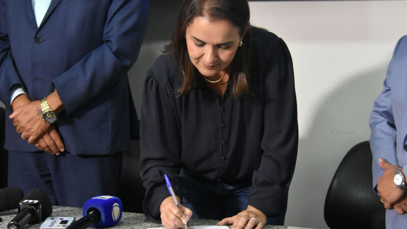 Prefeita Adriane Lopes 