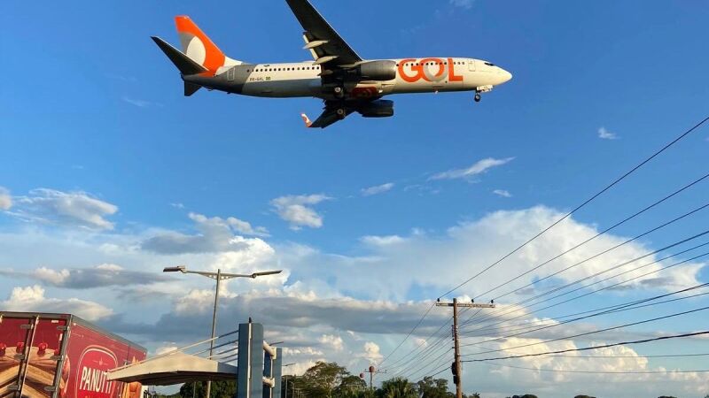 Além de espaço para atividades físicas,  Avenida Duque de Caxias é utilizado como mirante para acompanhar pousos e decolagens
