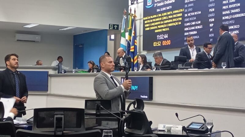 Vereadores decidem hoje se mantém ou não o polêmico aumento da taxa de lixo, que subiu para 45% dos proprietários