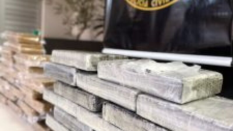 As drogas foram localizadas em um imóvel residencial no bairro Nova Lima