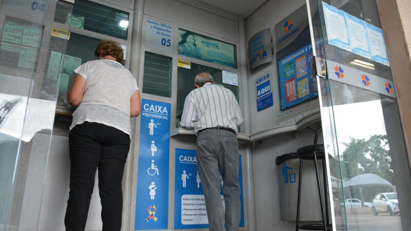 Apostadores acertaram quatro dezenas e levaram o prêmio mínimo