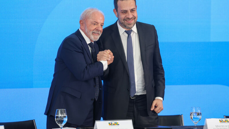 Um dos principais rostos do PSOL, Guilherme Boulos é ministro no governo Lula