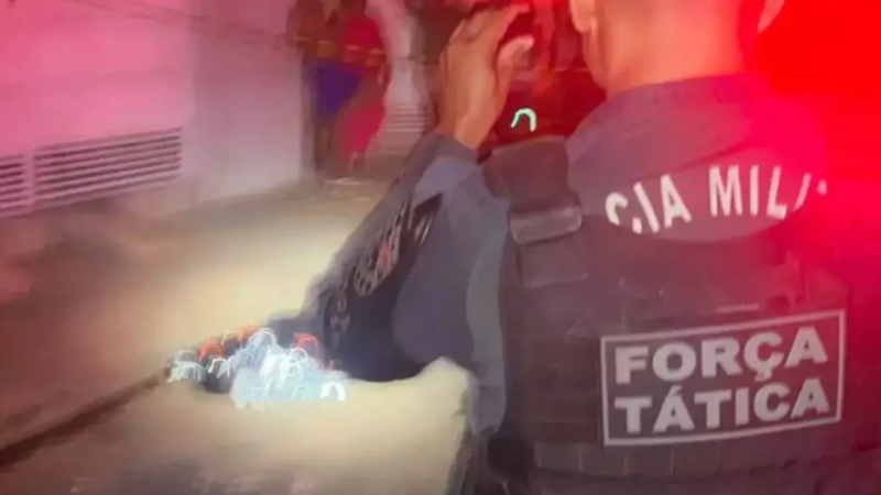 O principal suspeito do crime é um vizinho da vítima, que já foi identificado pelas autoridades