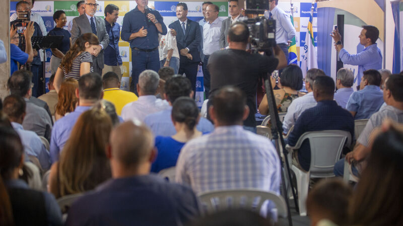 Antes desse ato de filiação, o Republicanos no Mato Grosso do Sul contava apenas com o deputado estadual Antônio Vaz e os vereadores Herculano Borges e Neto Santos em sua base.