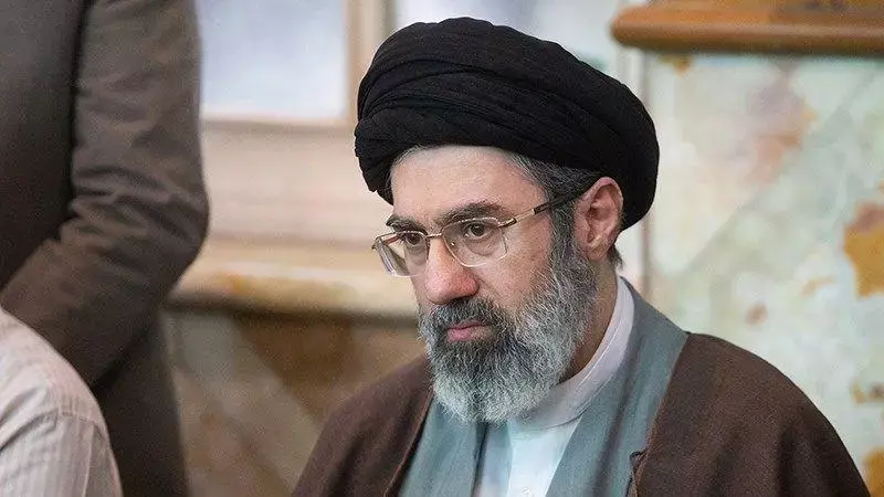 O aiatolá Mojtaba Khamenei, filho de Ali Khamenei, foi escolhido para ser líder supremo do remige teocrático iraniano
