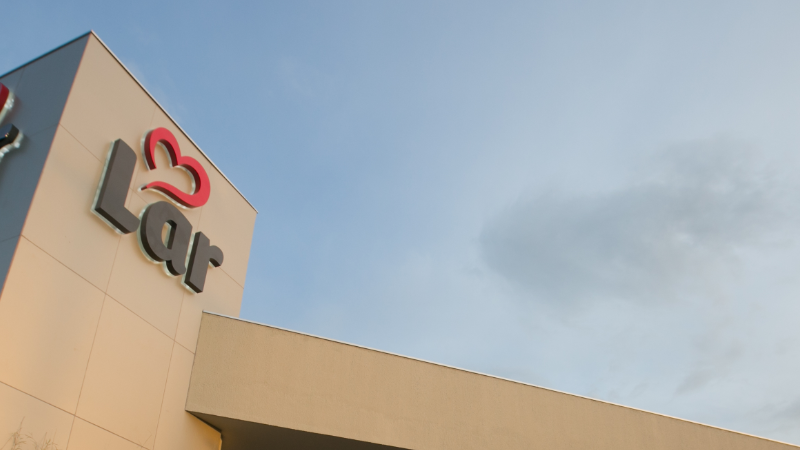 Cooperativa atua em pelo menos 17 municípios do interior do Estado, com mais de 30 lojas e locais de armazenamento de grãos