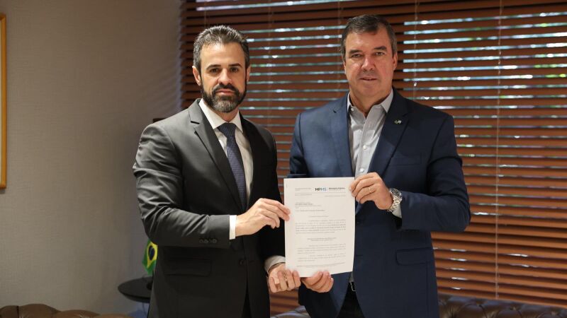 Documento oficial com o resultado da eleição foi entregue em mãos ainda ontem (24) para o governador, Eduardo Riedel. 