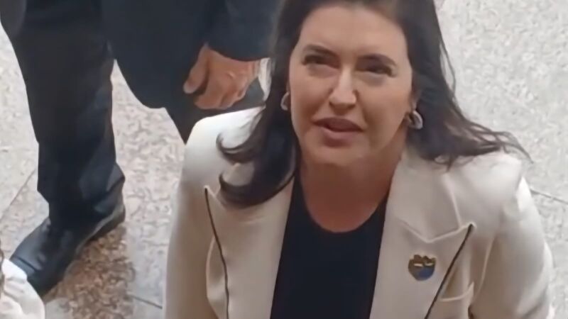 Simone Tebet na chegada ao evento pré-COP15