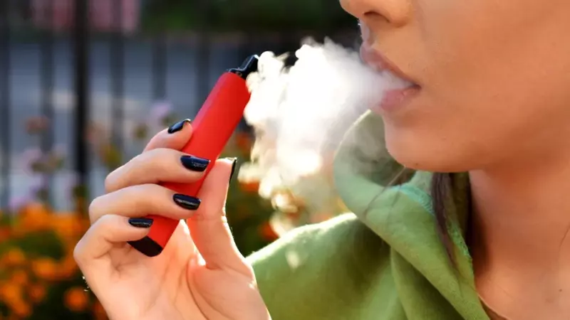 Adolescentes meninas são as que mais fazem uso do cigarro eletrônico