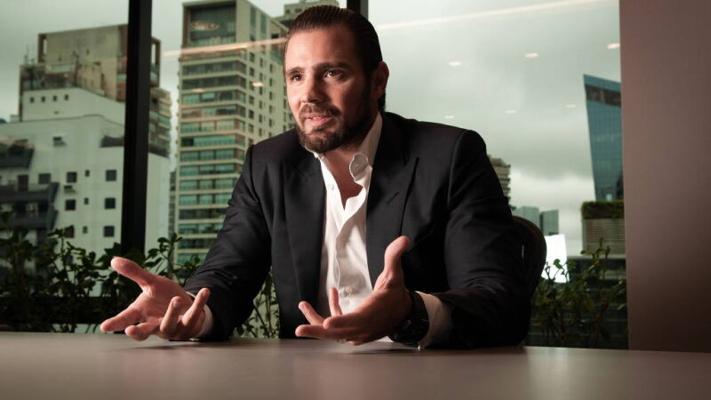 Daniel Vorcaro mantinha uma espécie de milícia digital, fazendo repasses a determinados jornalistas e a influenciadores digitais