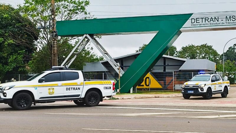 Entre as principais queixas estão a desvalorização profissional, a falta de melhorias nas condições de trabalho e o que classificam como processo crescente de precarização dos serviços públicos