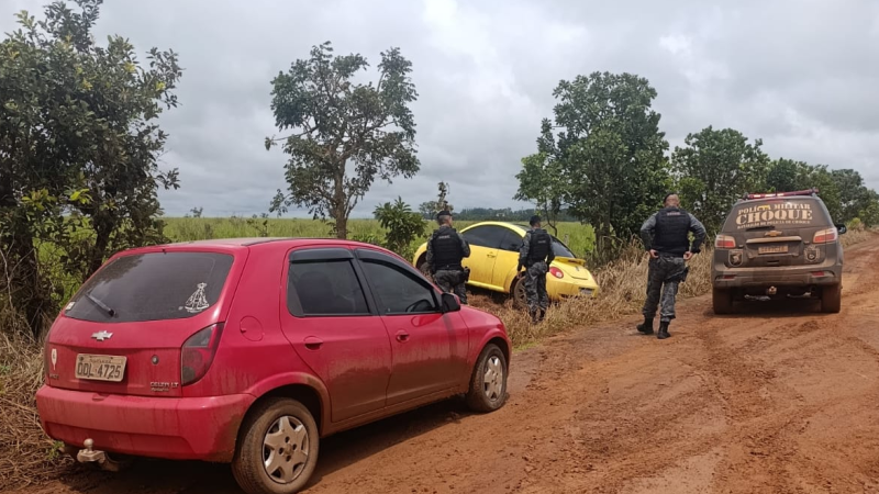 Ao avistarem o New Beetle seguido pelo Celta retornando à Capital, foi tentada abordagem por parte do BPChoque, desobedecida por ambos os veículos que optaram por empreender fuga. 