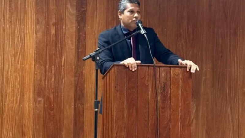 Delegado da Receita Federal em Campo Grande, Zumilson Custódio da Silva, fala no lançamento do programa 