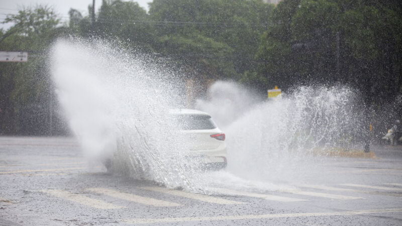 Há alerta de tempestades para a segunda-feira