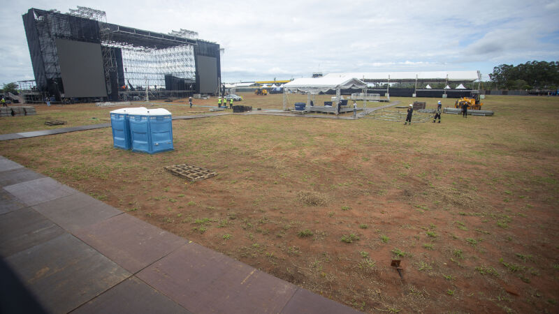 Estrutura está sendo montada no Autódromo Internacional Orlando Moura para o show da banda norte-americana na quinta-feira