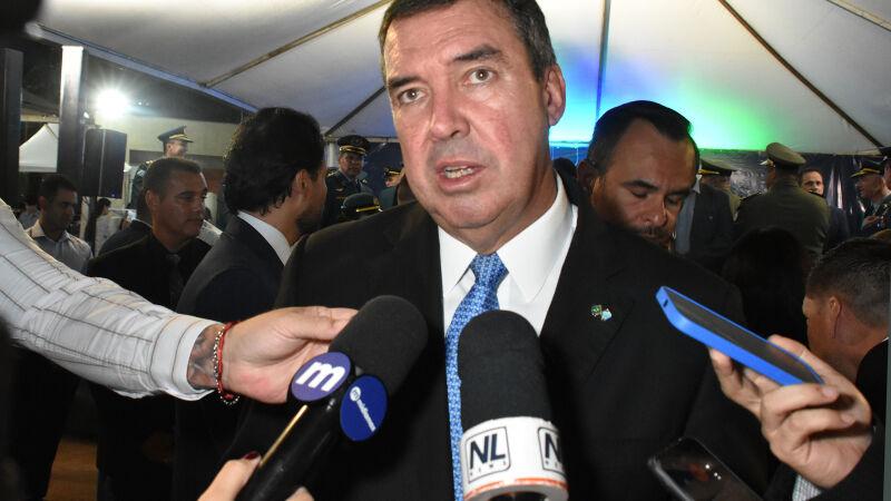 Governo não tem um plano de ação para conter a doença, afirma que tem que continuar fazendo o que tem sido feito