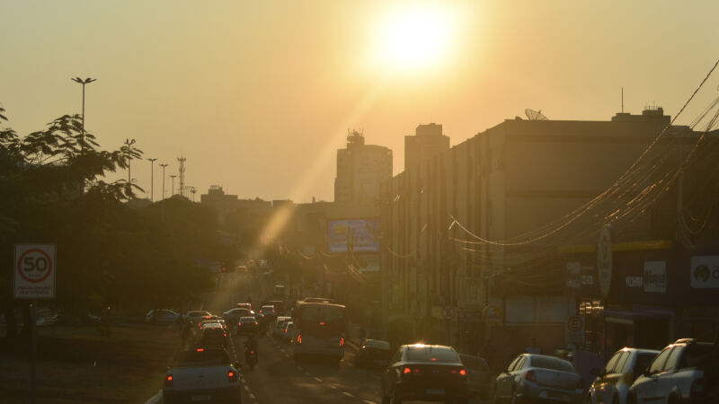 Alerta vermelho indica temperaturas 5&ordm;C acima da média por mais de 5 dias
