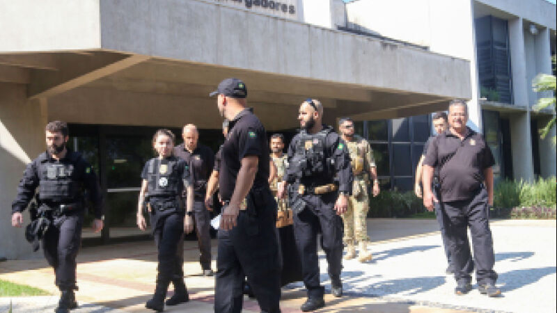 Em outubro de 2024, policiais federais cumpriram mandados de busca e apreensão no TJMS