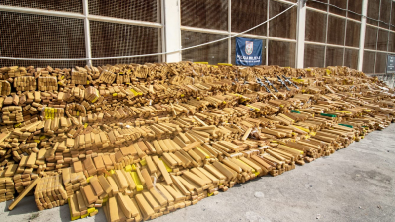 Droga estava escondida no complexo da Maré