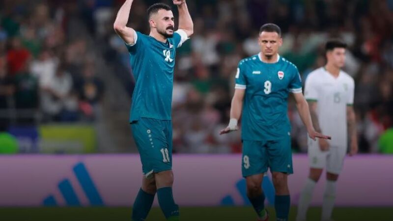 Iraquianos, que haviam chegado à Copa somente em 1986, comemoram a classificação para a competição mundial deste ano