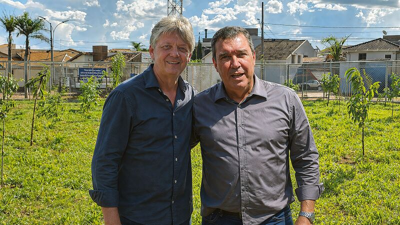 O ex-secretário Jaime Verruck e o governador Eduardo Riedel