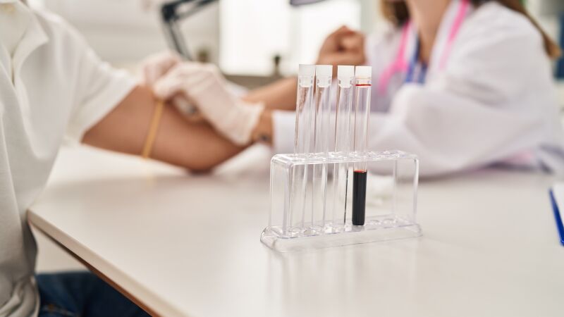 Testes genéticos clínicos têm ganhado espaço como ferramentas de apoio à medicina personalizada