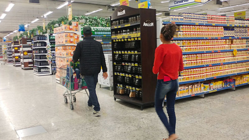 Na comparação com o mesmo mês de 2025, o avanço foi mais expressivo, chegando a 2%