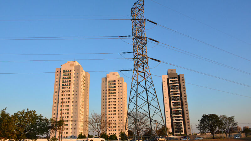 Conforme a Resolução Homologatória (REH), o índice que passa a ser percebido é de 12,11%, sendo 12,39% para os consumidores em Alta Tensão e 11,98% para aqueles em Baixa Tensão.