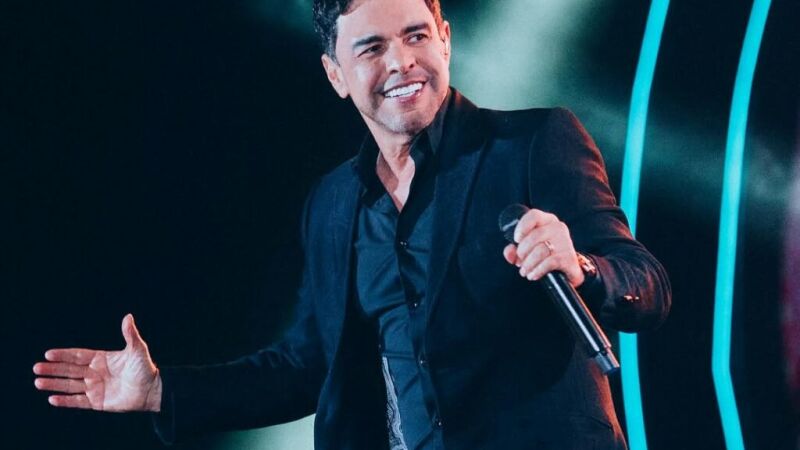 Show gratuito de Zezé Di Camargo abre programação musical do evento