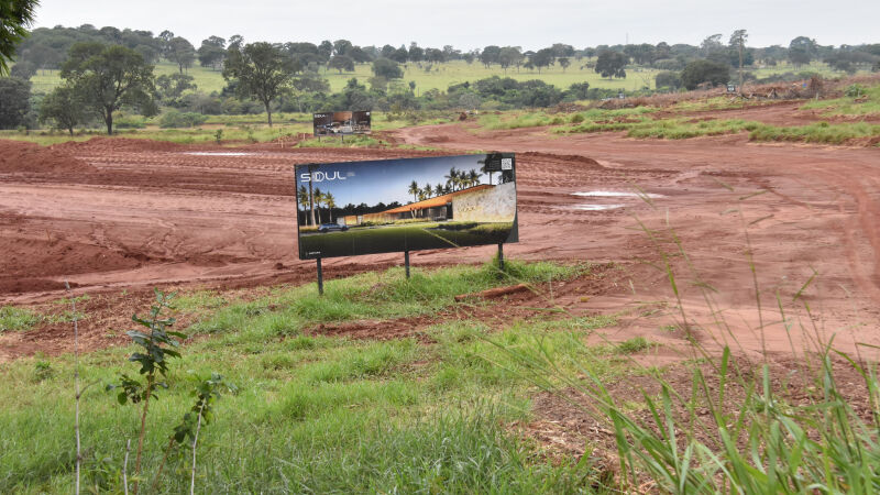 Condomínio de luxo com quase 400 lotes está em construção na saída para Três Lagoas, na Capital
