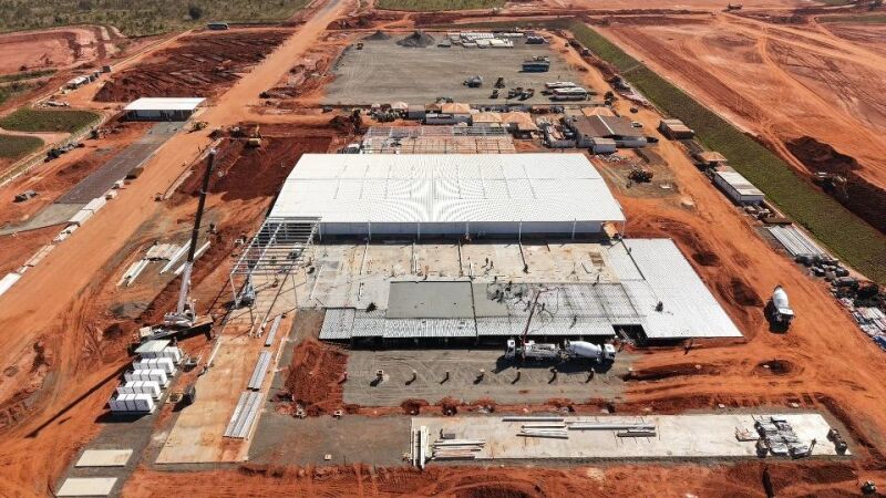 Obras da fábrica da Arauco em Inocência entram na fase mais intensa e devem reunir até 14 mil trabalhadores no pico da construção
