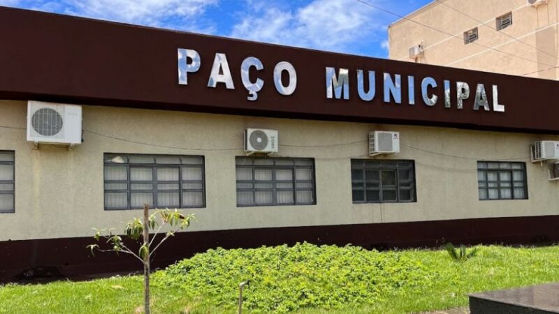 A prefeitura de Deodápolis fez o pagamento no dia 6 de maio, quando ainda faltavam 3,5 meses para o cumprimento do contrato