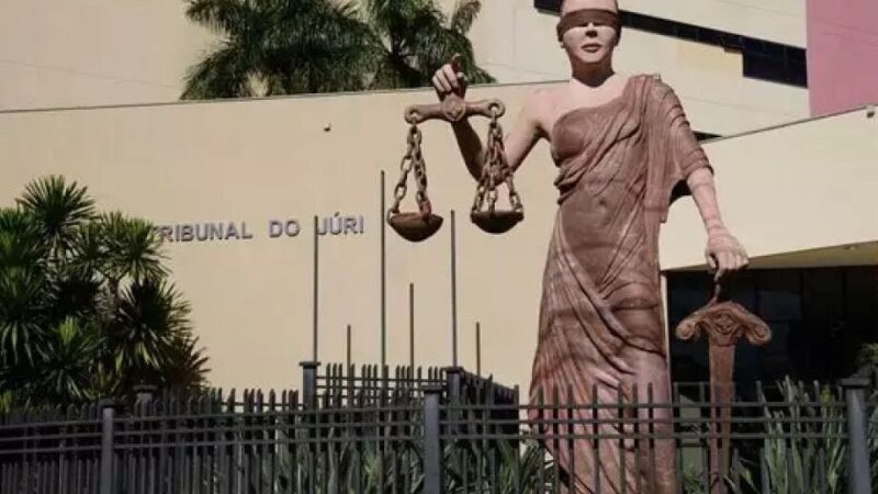 Apesar da decisão do STF de reduzir os salários de magistrados, em abril deste ano boa parte deles recebeu mais que em março