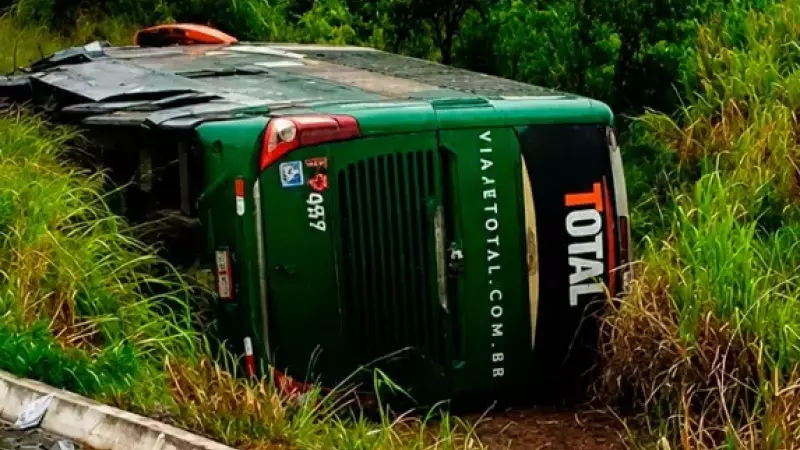 Ônibus da empresa Viação Total viajava de Brasília (DF) e ia em direção à Campo Grande