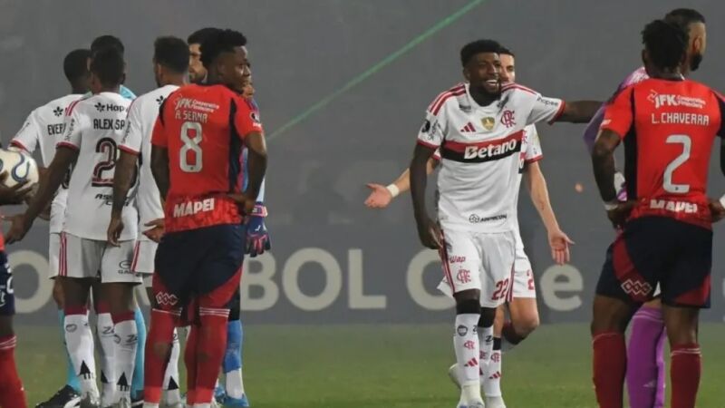Flamengo ganhou três pontos e está garantido nas oitavas da Libertadores