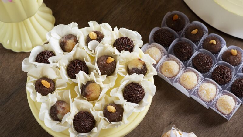 Doces tradicionais, como brigadeiro e beijinho, têm raízes na política e no passado colonial do Brasil