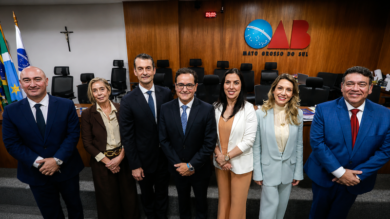 Bitto Pereira com Ewerton de Brito, Regina Bezerra, José Cury, Silmara Salamaia, Ana Ali e José da Rosa
