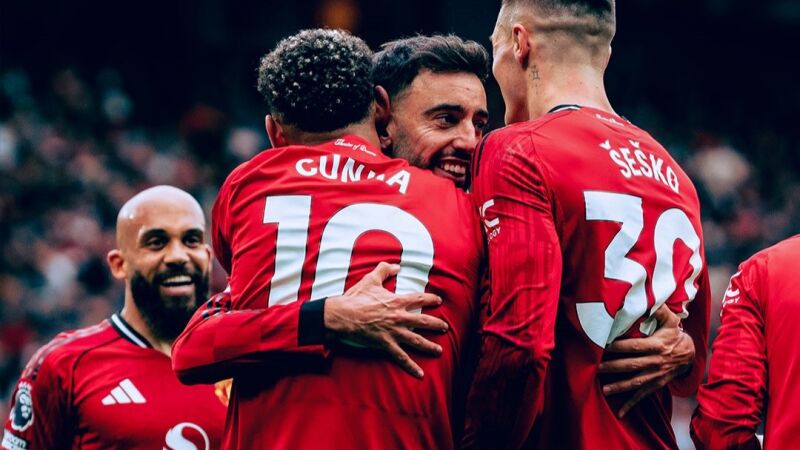 Manchester United venceu o maior rival e cravou vaga na próxima Champions League