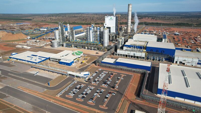 Nos 4 primeiros meses do ano foram produzidas 890 mil toneladas de celulose na fábrica da Suzano de Ribas, ativada em julho de 2024