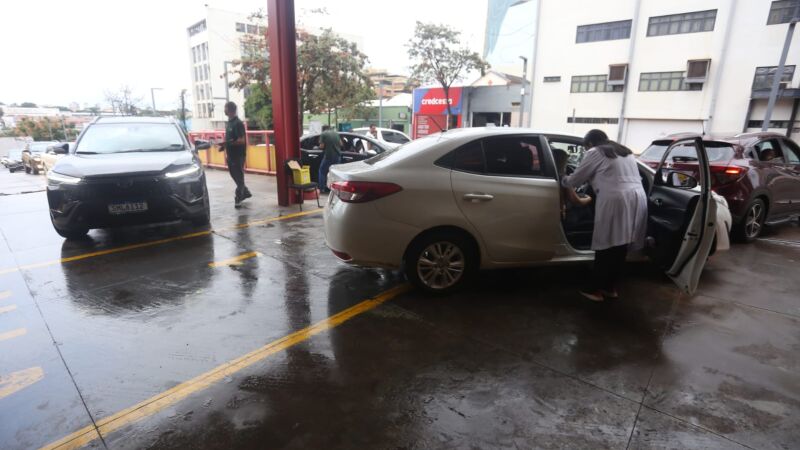 Alta procura levou SES a manter vacinação até o dia 24 no Quartel dos Bombeiros, em Campo Grande