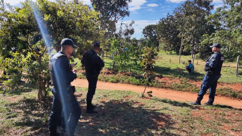 Policiais militares em ocorrência de tentativa de ocupação de indígenas